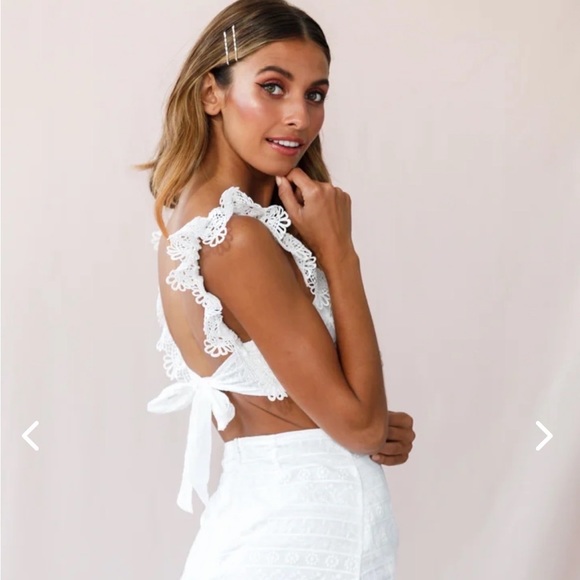 SELFIE LESLIE WHITE LACE TRIM WRAP DRESS MED - Picture 8 of 8